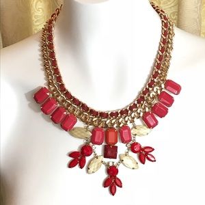 Statement necklace fashion jewelry boutique